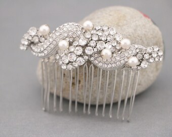 Silver Wedding hair comb Pearl hair piece Wedding hair accessories floral Wedding comb Rhinestone Bridal hair comb Crystal headpiece Wedding