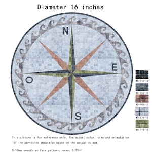 Peut inclure: Une mosaïque ronde en forme de boussole, de 40,6 cm de diamètre, avec une étoile centrale et les lettres directionnelles N, E, S et O. La rose des vents présente une bordure en forme de vagues et est faite de petits carreaux carrés.