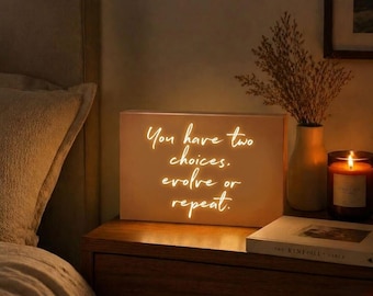 Evolve or Repeat Lightbox Sign LED Motywacyjne światło nocne