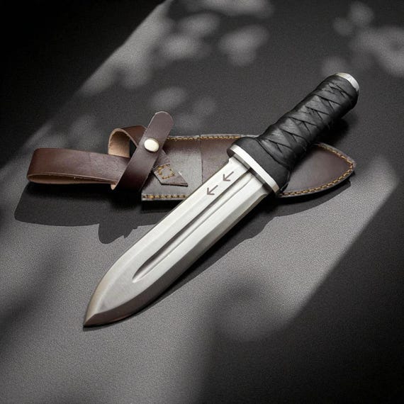 Vinland Saga Thorfinn Dagger - Handmade D2 Steel Anime Cosplay