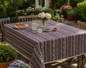 ヴィンテージ刺繍入りテーブルクロス 48x48インチ、布ナプキン 6枚