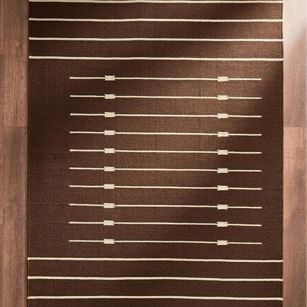 Handgeweven wollen katoenen platgeweven vloerkleed, chocoladebruin dhurrie-tapijt met abstracte streep