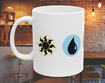 Magic the Gathering Wrap Around Keramisk Mugg - Perfekt för Gamers, Present till Trollkarlar och Kaffeälskare, Storlekar 280 g och 450 g