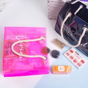 Sacola de praia neon personalizada: presente para despedida de solteira