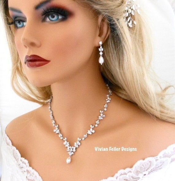 REDUZIERT Hochzeit Schmuckset Kette Ohrringe Perlen Ivory Weiß Kristalle klar 