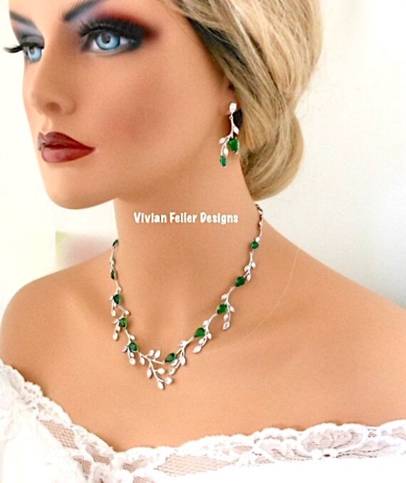 Emerald green necklace online set
