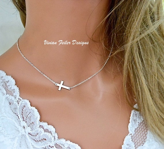 Gold Sideways Cross Necklace Kelly Ripa 2024 www.smartsource.me