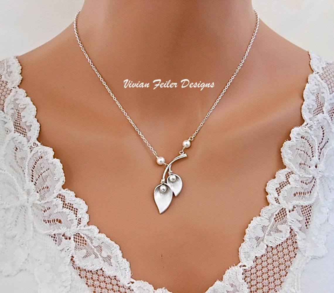 Calla Lily Necklace Pearl Wedding Jewelry Bridal Necklace Duo Etsy