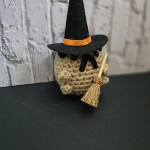 Pug -witch -halloween-plushies-gifts-