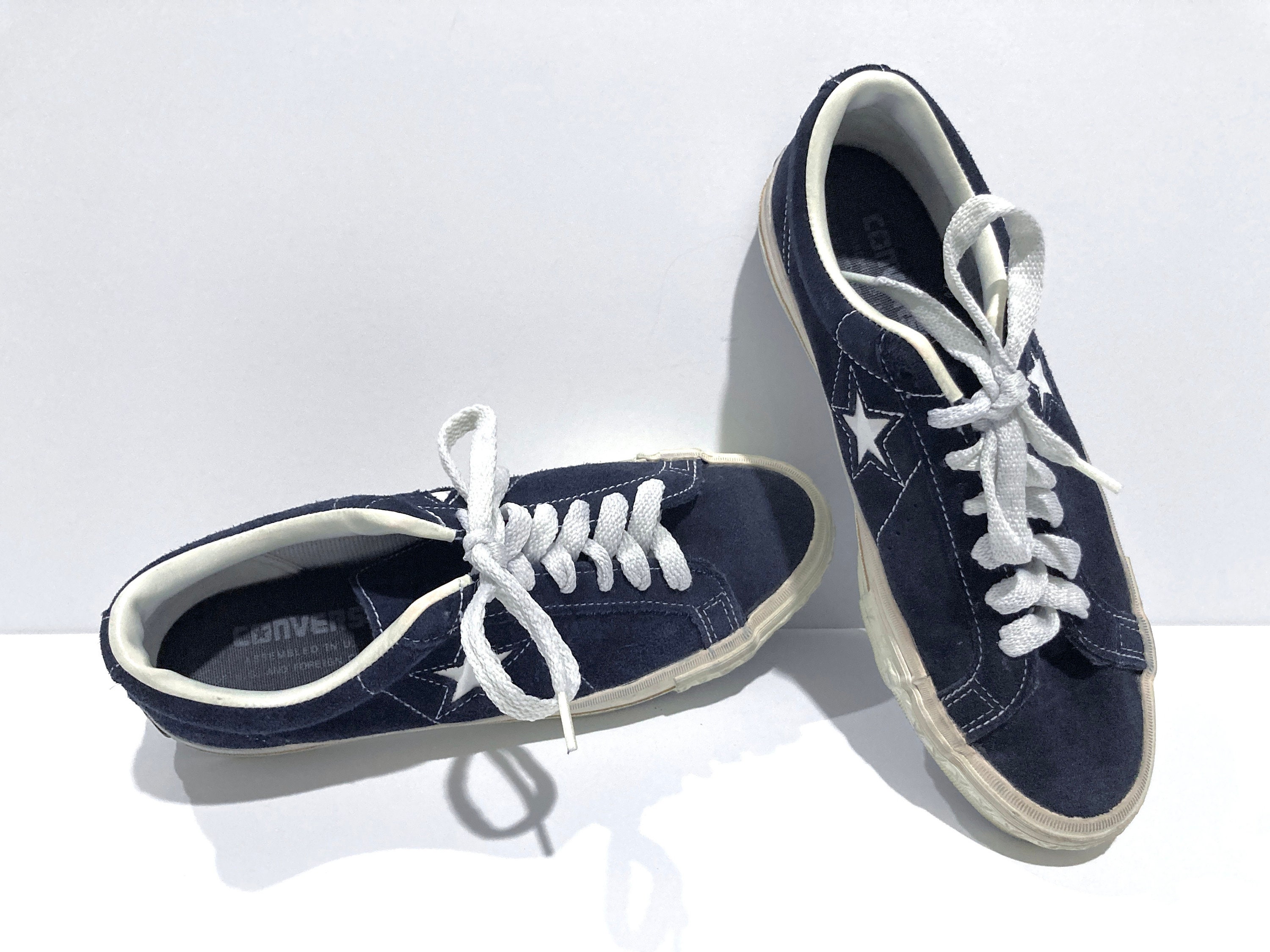 Navy suede converse hot sale