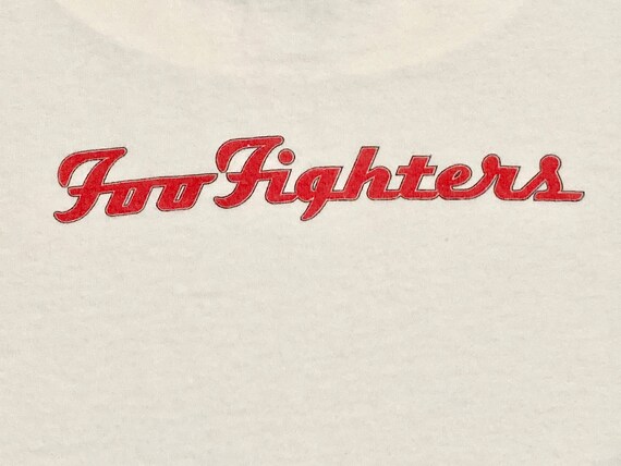 Vintage 1990s  Foo Fighters T Shirt / Graphic Tou… - image 4