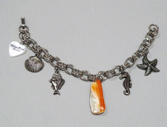Miami Beach Florida Seashell Charm Bracelet 1960s… - image 1