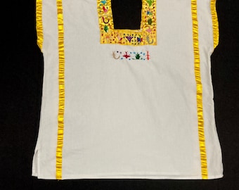 Mexican Smock Top / Hupil with Embroidered Scorpions, Birds, Cactus and Grapes 1990's - Hand Embroidery / Yellow Ribbon Trim / Oaxaca Mexico