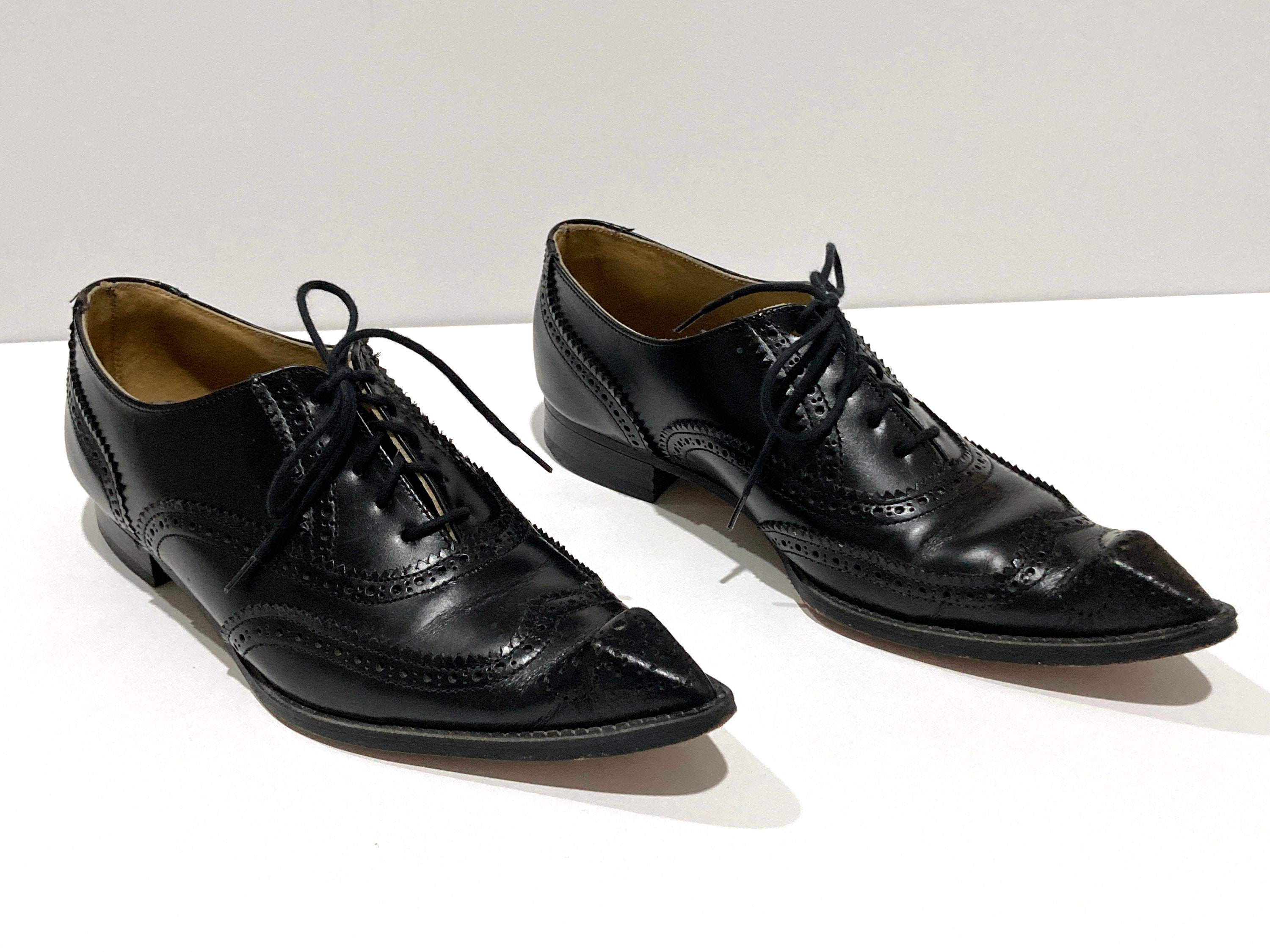 Fluevog swordfish shop