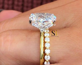 4.5 CT Elongated Cushion Moissanite Solitaire Wedding Ring Set Cushion Hidden Halo Bridal Ring Set 14K Yellow Gold Bubble Prong Band Ring