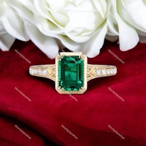 Vintage Emerald Ring,Solid 14K  Gold Brilliant 3.85CT Lab Created Green Emerald Engagement Ring, Moissanite Ring,Gift For Women