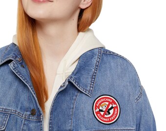 ファシズムに反対するアメリカ人のアイロン接着パッチ：米国製ポリエステル