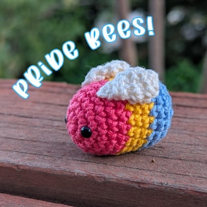Pride Bee Amigurumi - Pan Flag