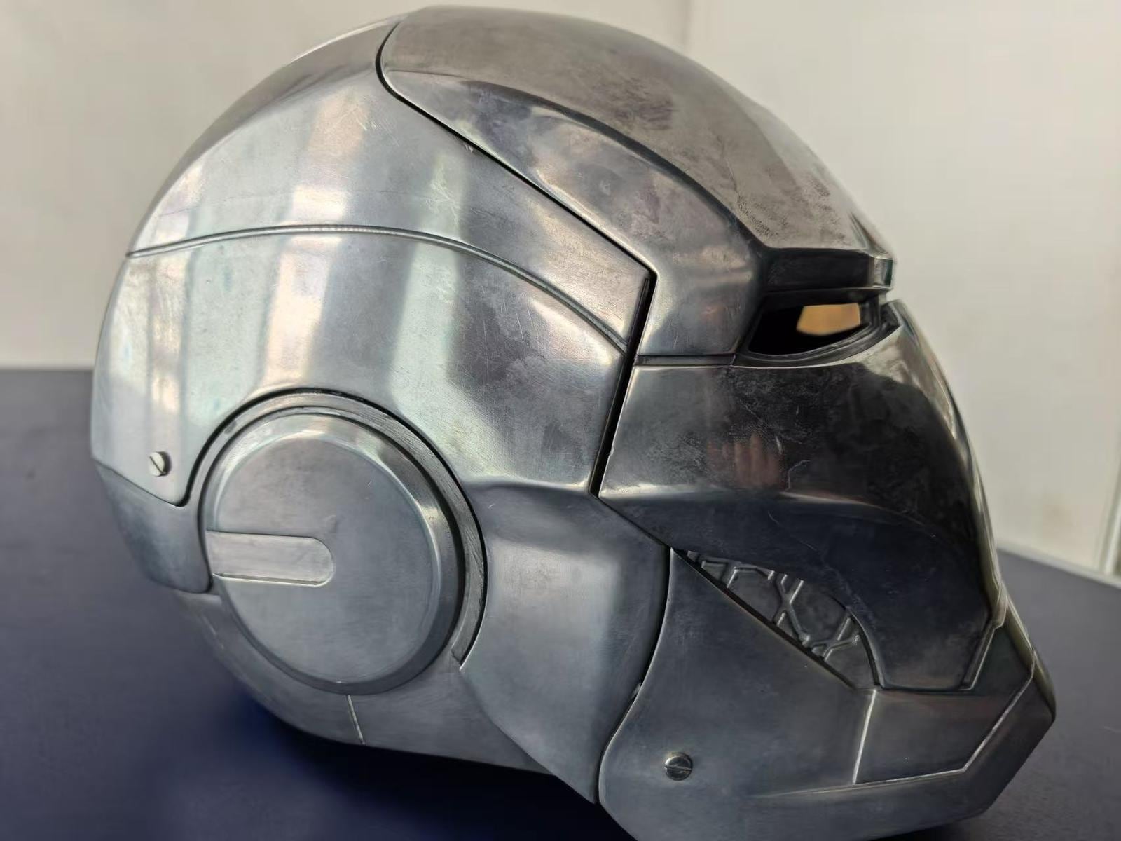 icon airframe carbon helmet 2010 Icon Airframe Carbon Lifeform Helmet Review