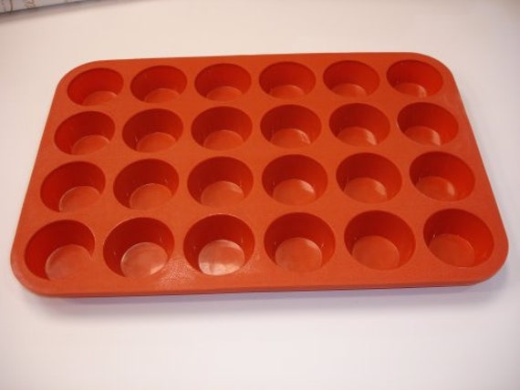 Silicone Mini Muffin Pan. 24 Cup Mini Size. 100% Silicone