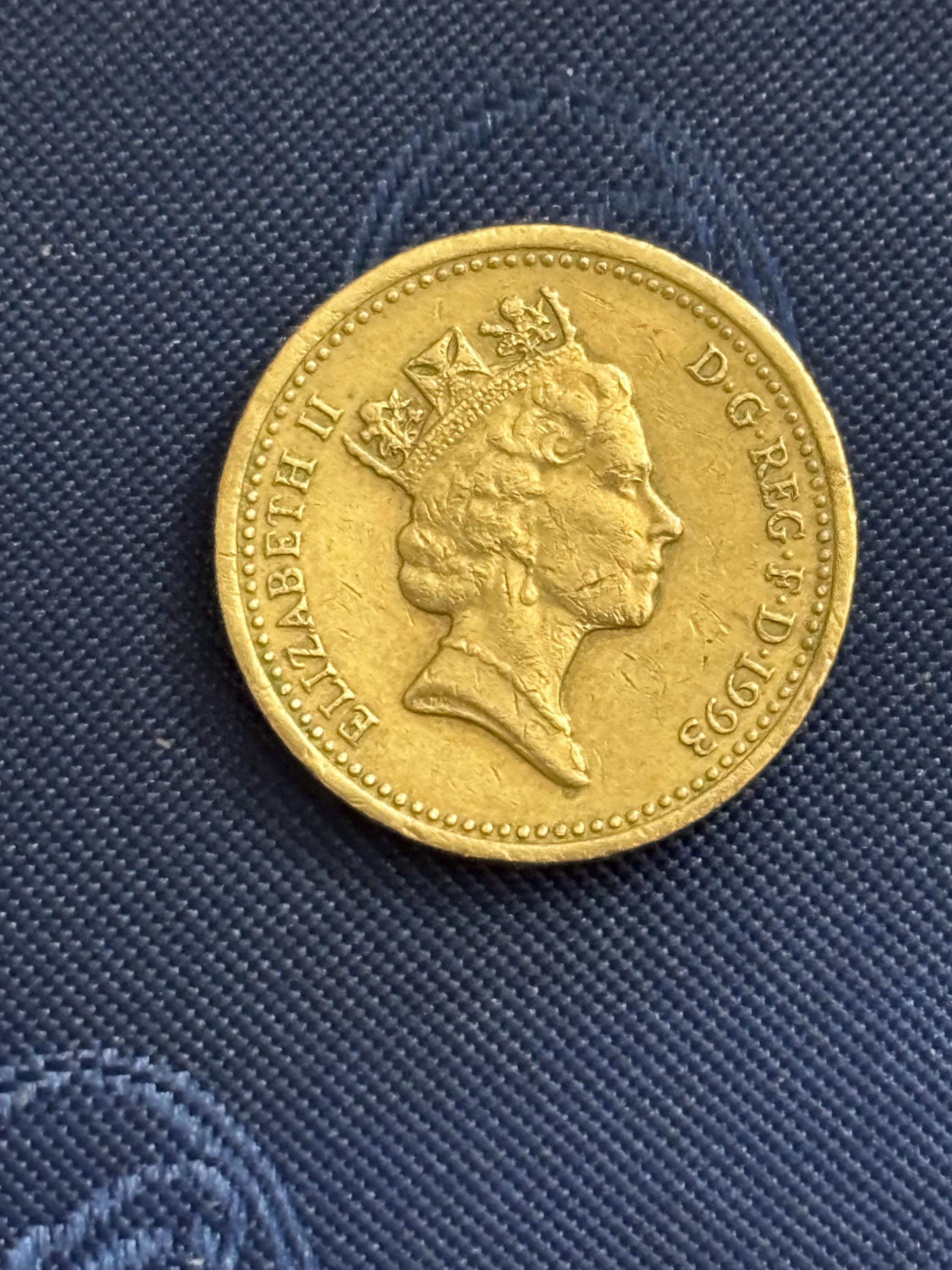 イギリス　1ポンド ピエフォー　1997年 1997 one pound coin - Etsy 日本