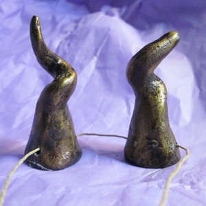 mismatched horns, cosplay horns, teeny tiny, handmade horns, costume horns, LARP, ran faire, custom made, miss match,
