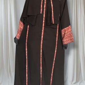 Dubai Abaya with matching Hijab from Saudi Arabia Pattern Arabic Size 54 for Women from 160cm-165cm  Islam Muslim