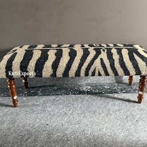 Banco artesanal de lana y yute, banco decorativo con estampado de cebra, asiento de estilo boho chic para dormitorio, muebles para pasillo, decoración de sala de estar de estilo rústico.