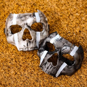 Skull Warrior Cosplay Mask Tactical Ghost Halloween Mask for COD Fans Gamer Gifts Birthday Holiday Present Ghost Face Cosplay Scary Mask Cod