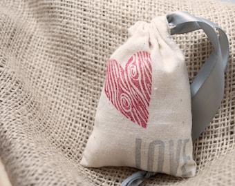 WOODGRAIN HEART Sachet Bags for Weddings, Anniversaries