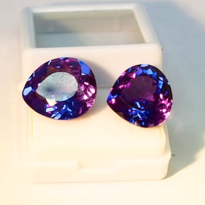 Stunning Certified Alexandrite 21CT Most Rarest Color Changing Alexandrite Pear Cut Alexandrite Loose Gemstone Pair  For Making Jewelry