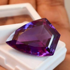 44Ct Shield Cut Color Change Alexandrite Natural Loose Gemstone Large Multicolor Fine Jewelry Stone image 3