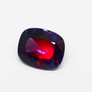 Color Changing Alexandrite Gemstone: 10-12CT Cushion Cut Loose Stone