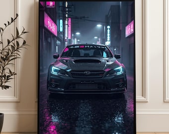 Op de afbeelding: Een ingelijste print van een donkergrijze Subaru WRX sportwagen geparkeerd op een natte straat 's nachts. De koplampen van de auto en neonreclame op de achtergrond gloeien met roze en blauwe tinten. Het beeld heeft een futuristische, cyberpunk esthetiek.