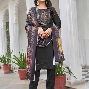 Embroidered Chinon Silk Salwar Kameez: Pakistani Wedding Wear Suit