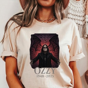 Dark Rock Tribute Shirt 1948 2025 Vintage Gothic Bat Wing Memorial Tee RIP Metal Music Legend Aesthetic Band T-Shirt Gift