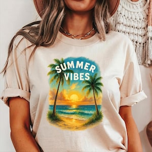 Retro Sunset Beach Tee: Summer Vibes Palm Tree Graphic T-Shirt