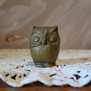 Vintage Brass Owl | Wise Owl | Solid Brass Animal Figurine | Owl Paperweight | Mid Century Modern Decor | Woodland Brass Home Accent