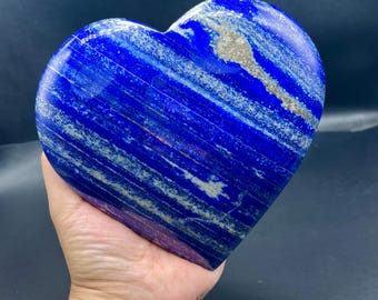 Lapis lazuli heart from Afghanistan - 1400 gram
