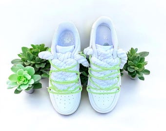 Nike Air Force 1 con encaje de diamantes