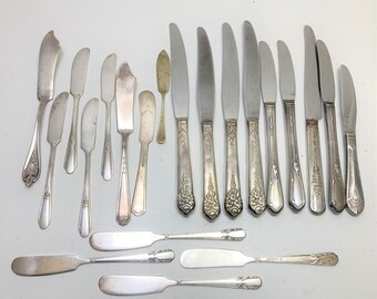 Vintage Silverplate Serving Knives-  Mixed lot - 21 Knives - Vintage kitchen decor -