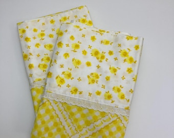 Vintage Springmaid Pillow Cases | NOS | Yellow White Floral