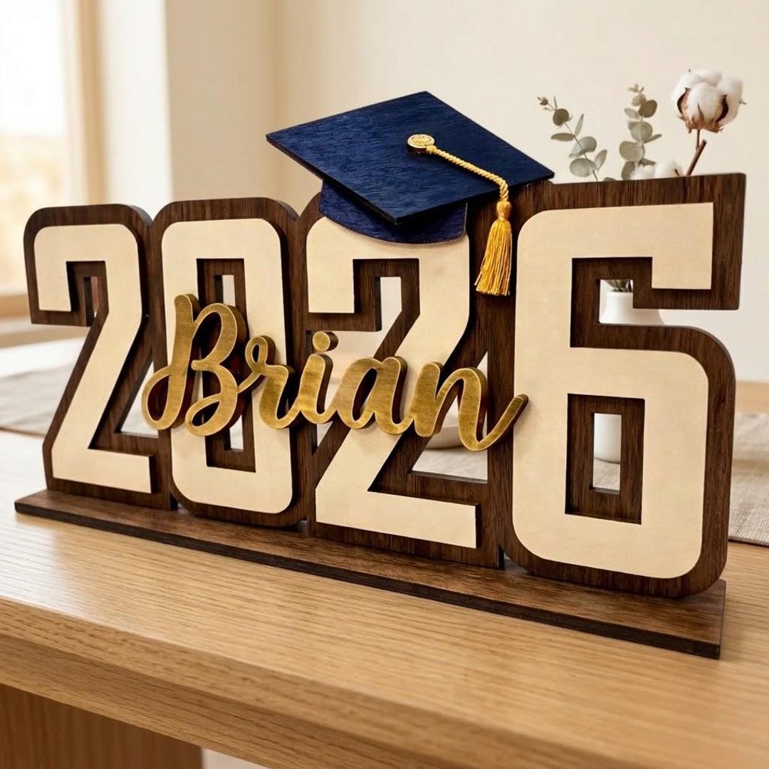 Personalized Graduation 2026 Wood Sign, Custom Name Class of 2026 Sign ...