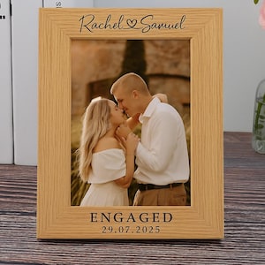 Gepersonaliseerde verlovingsfotolijst: gegraveerd hout, cadeau voor meneer en mevrouw