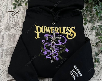 Powerless Bookの刺繍セーター、Kai And Paedynのパーカー、Kai Azerのグッズ、Bookishのスウェットシャツ