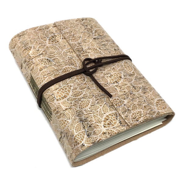 Vegan Handbound Journal met lege pagina's. Cork. Lederen alternatief. Klaar voor schip. Vegan. Eco-vriendelijke Journal