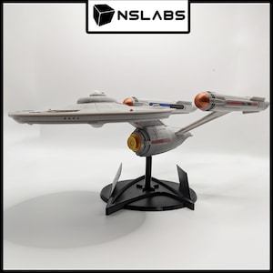 Star Trek USS Enterprise NCC-1701 Strange New Worlds plastic model