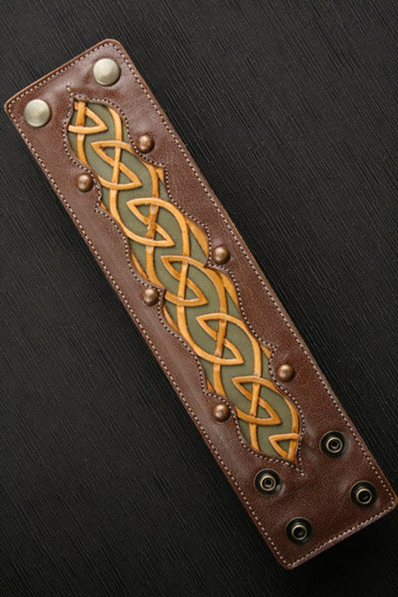 Celtic Dara Leather Cuff