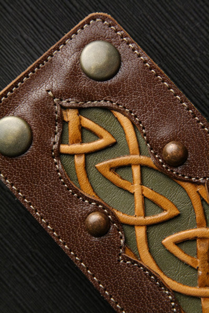 Celtic Dara Leather Cuff
