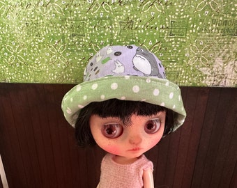 Middie Blythe or Holala Reversible Hat - Totoro